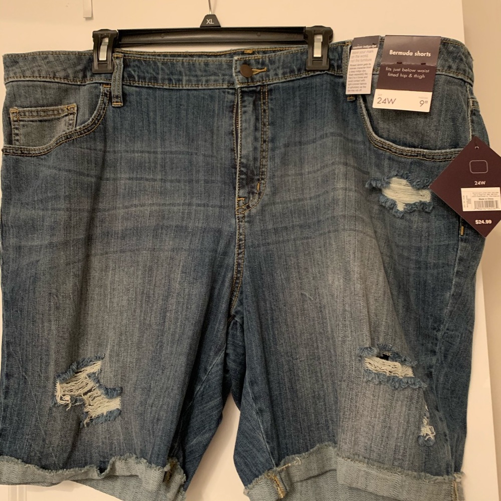 Ava & Viv distressed denim shorts..
